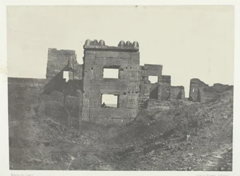 Médinet-Habou, Facciata Orientale del Gineceo di Ramses-Méiamoun, Tebe, 1849-51, stampato 1852