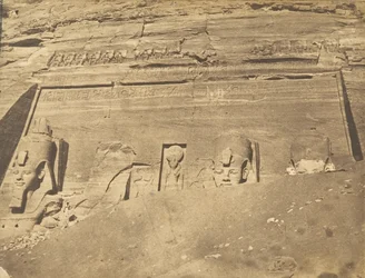 Vue de la façade du Spéos de Phré, ad Abousembil, marzo 1850
