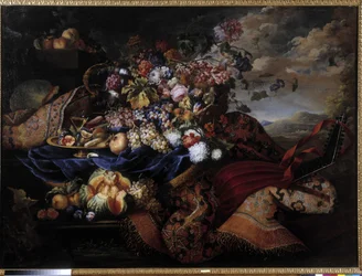 Cesto di frutta, fiori e liuto su tappeto