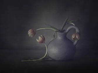 Natura morta suggestiva con tulipani