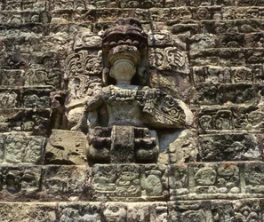 Statua geroglifica di Copan