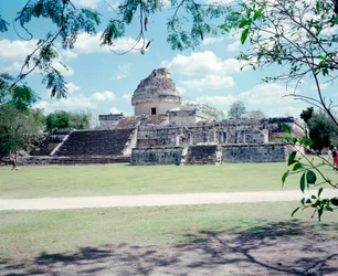 Civiltà precolombiana: vista del sito di Chichen Itza nella regione dello Yucatan. Civiltà Maya, periodo classico e rinascimento Maya, 750-1200 d.C. Messico