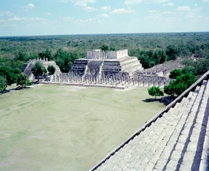 Civiltà precolombiana: vista del sito di Chichen Itza nella regione dello Yucatan. Civiltà Maya, periodo classico e rinascimento Maya, 750-1200 d.C. Messico