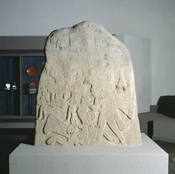Stele 21 da Izapa, Chiapas, Messico, Periodo Classico Antico (300-600 d.C.) (pietra)