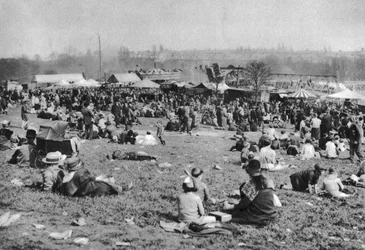 Carnevale del bank holiday di Londra, Hamstead Heath, Londra, 1926-1927