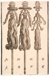 Tre Code di Bue Montate come Standardi