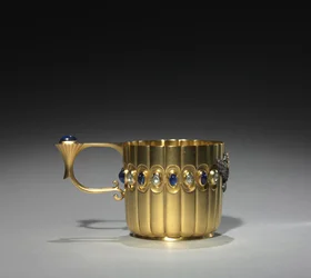 Tazza in miniatura, ditta di Peter Carl Fabergé, prima del 1896