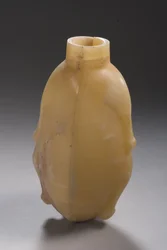 Vaso a due parti a forma di anatra (alabastro)