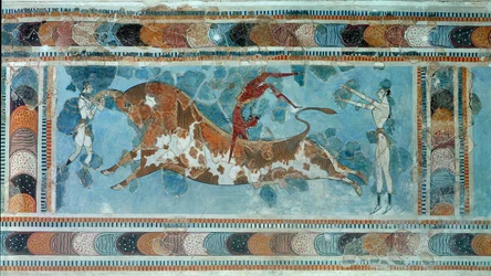 Civiltà minoica: "scena di taurokathapsia (o taurocatapsia), sport cretese che consiste nel saltare sulla schiena di un toro" Affresco dal palazzo del re Minosse a Cnosso. 1700-1400 a.C. Heraklion, Museo Archeologico