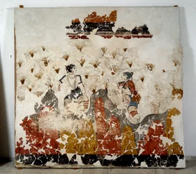 Civiltà minoica: donne che raccolgono zafferano. Affresco dal bacino lustrale di Xeste 3 ad Akrotiri (Thera), Santorini. Collezione di affreschi di Akrotiri a Thera