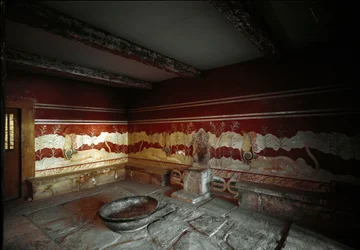 Civiltà minoica: vista della sala del trono del palazzo di re Minosse a Cnosso (Knossos)