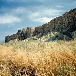 Arte micenea: vista delle rovine del muro della città di Tirinto costruita intorno al 1200 a.C. Grecia