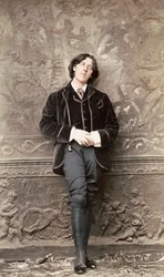 Oscar Wilde, primi anni 1880 (foto)