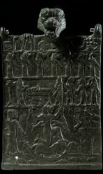 Mesopotamia: placca di bronzo di congiura contro la divinità demoniaca Lamashtu. Rappresentazione di una scena di esorcismo. Periodo neo-assiro (ca. 1000-612 a.C.). 750 a.C. Parigi, Museo del Louvre