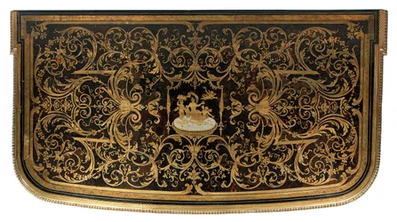 (dettaglio) di una commode Luigi XIV
