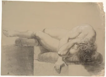 Modello sdraiato. Verso sinistra. Testa e busto appoggiati su un cuscino, gambe sollevate e gamba sinistra appoggiata su un altro cuscino