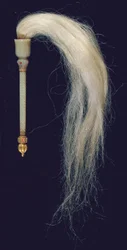 Scacciamosche in giada intagliata Mughal