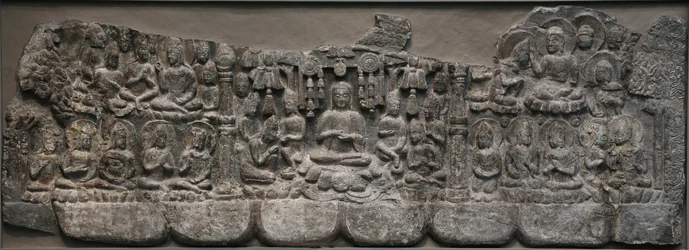 Scultura murale: Raduni Celesti di Buddha e Bodhisattva, Handan, Provincia di Hebei, 550-577