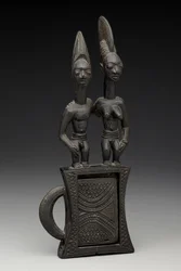 Custodia per specchio, prima del 1938