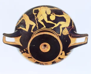 Kylix a figure rosse attiche