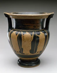 Cratere a colonna a figure rosse con scena di una donna e due giovani, 480-460 a.C.