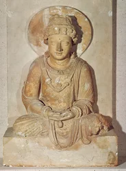 Buddha seduto in meditazione, da Ganhara, stile greco-buddista, I-IV secolo