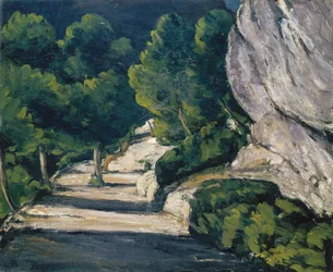 Paesaggio. Strada con Alberi nelle Montagne Rocciose