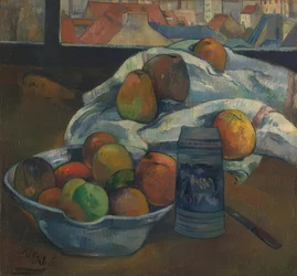 Ciotola di frutta e brocca davanti a una finestra. Circa 1890