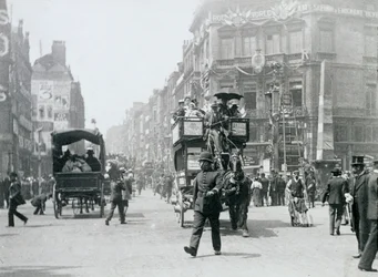 Ludgate Circus, Londra, preparato per il Giubileo di Diamante della Regina Vittoria, 1897