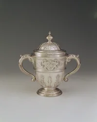 Coppa con coperchio a due manici, 1730-31