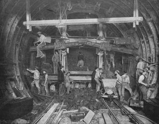 Scavo di una ferrovia a tubo, Great Northern and City Railway, Londra