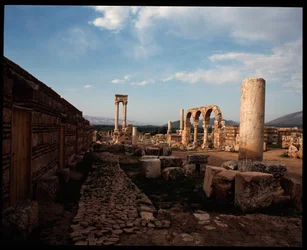 Veduta della città, 705-710 d.C.