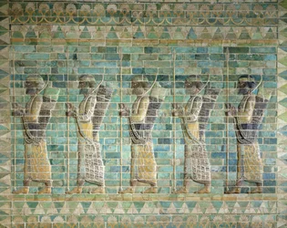 Fregio di arcieri, dal Palazzo di Dario il Grande (548-486 a.C.) a Susa, Iran, Periodo Achemenide, c.500 a.C.
