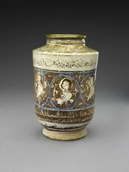 Vaso con arpie, inizio XIII secolo