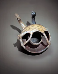 Ciotola a doppio serpente