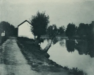 Il fiume al chiaro di luna