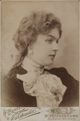 Anastasya Dmitrievna Vyaltseva, metà degli anni 1890