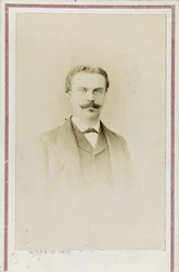 Ritratto di Guy de Maupassant, c. 1880