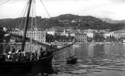 Vista del porto di Ajaccio, Corsica, ca. 1930
