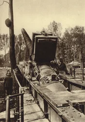 Cannone ferroviario tedesco da 380 mm del tipo utilizzato nei bombardamenti di Verdun e Dunkerque, Francia, Prima Guerra Mondiale