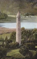 Irlanda: Antica Torre Rotonda, Glendalough, Contea di Wicklow