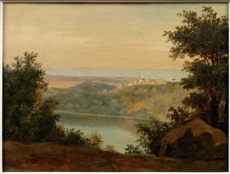 Lago di Nemi; in lontananza, la città di Genzano ...