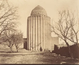 [Bastam, Torre della Tomba costruita nel 1313, Khorasan], anni 1840-60