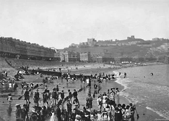 Dover: Il Castello e la Spiaggia, c1896