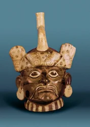Civiltà precolombiana: vaso di ceramica con ritratto, dal Perù