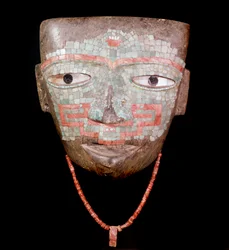 Arte precolombiana: maschera funeraria della civiltà di Teotihuacan III