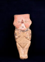 Female figurine / Chancay () culture (terracotta)