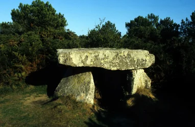 Dolmen, Cap de la Chèvre, Kerarel Crozon.