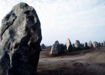 Monumenti megalitici di Carnac a Kermario