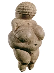 La Venere di Willendorf, 23000 a.C. (Paleolitico superiore)